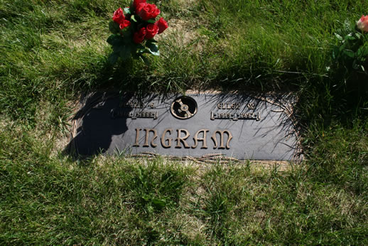 Dennis Ingram & Ellen Ingram Grave